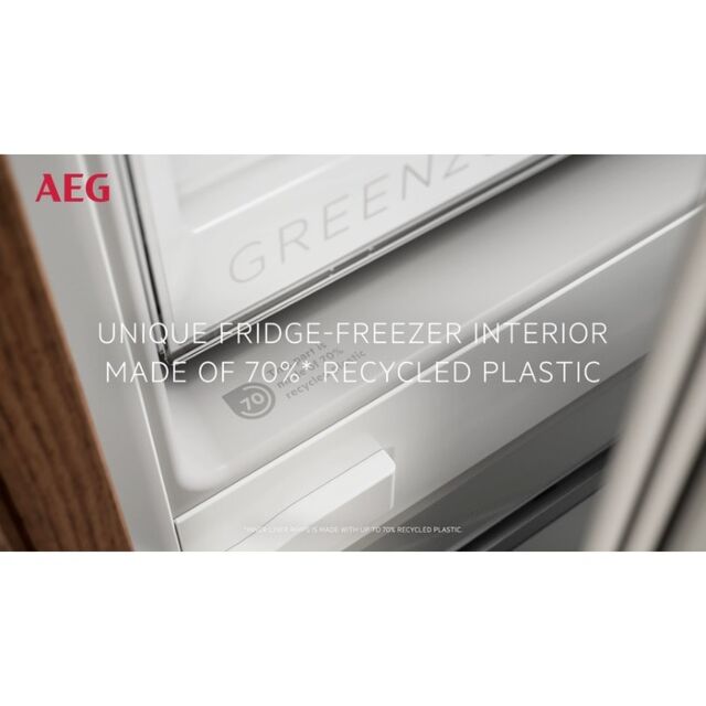 AEG NSC7N18ZES 54.6cm 70/30 Built In Frost Free Fridge Freezer