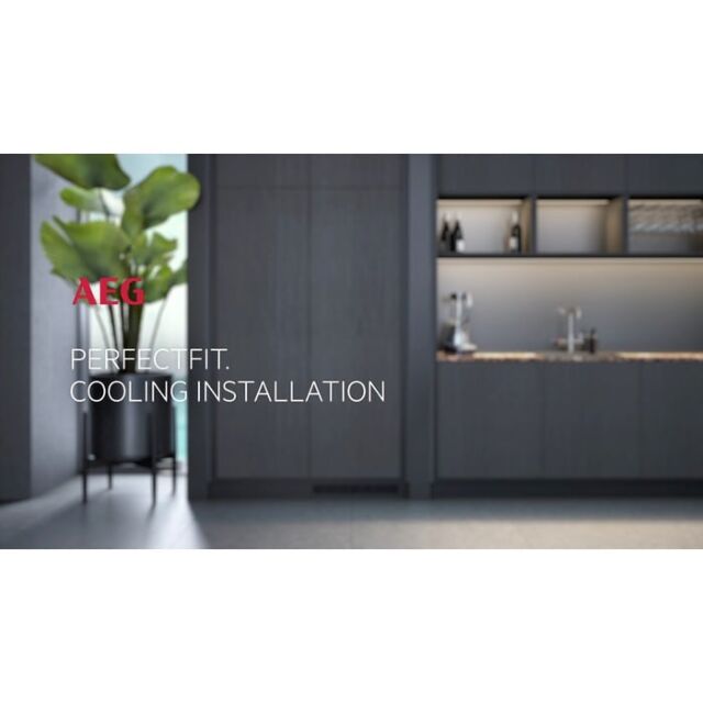 AEG NSC7N18ZES 54.6cm 70/30 Built In Frost Free Fridge Freezer