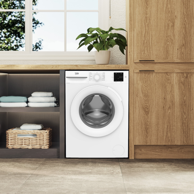 Beko BM1WU3721W  7kg 1200 Spin RecycledTub Washing Machine - White