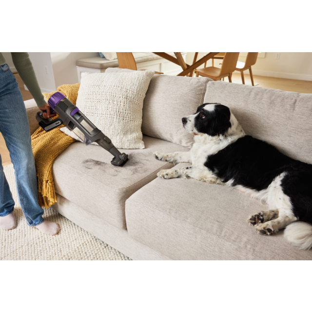 Shark IP3251UKT PowerDetect Clean & Empty Cordless Pet Vacuum Cleaner - 70 Minutes Run Time - White/Java Grey
