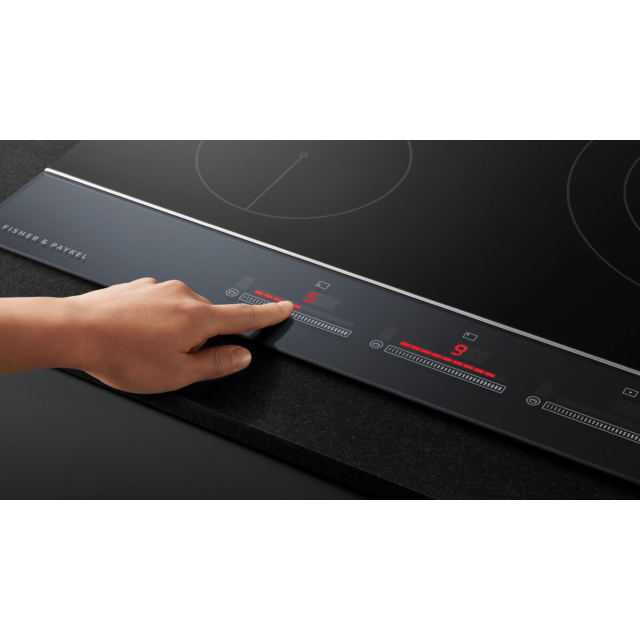 Fisher & Paykel 30cm Induction Hob in Black Glass