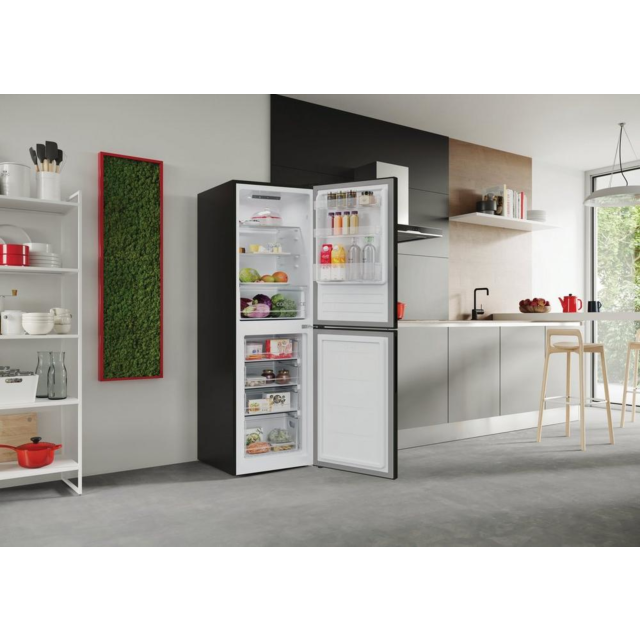 Hoover HVT3CLFCKIHB 54.5Cm Static Fridge Freezer - Black
