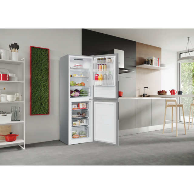 Hoover HVT3CLFCKIHS 55cm 50/50 Low Frost Fridge Freezer - Silver