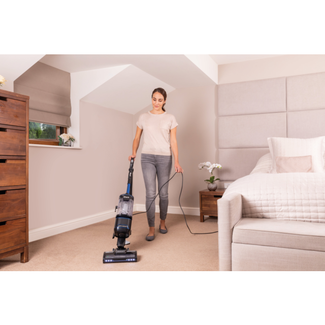 Shark NV602UK Lift-Away Upright Vacuum Cleaner - Blue